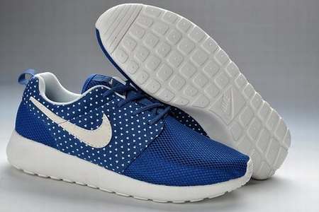 nike roshe run pas cher taille 39